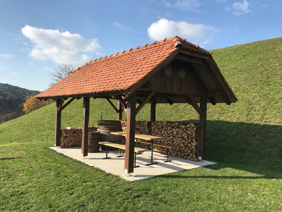 Villa Tourist Farm Artisek Store Esterno foto