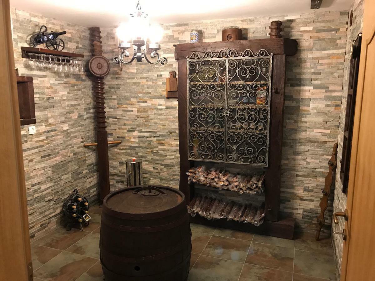 Villa Tourist Farm Artisek Store Esterno foto