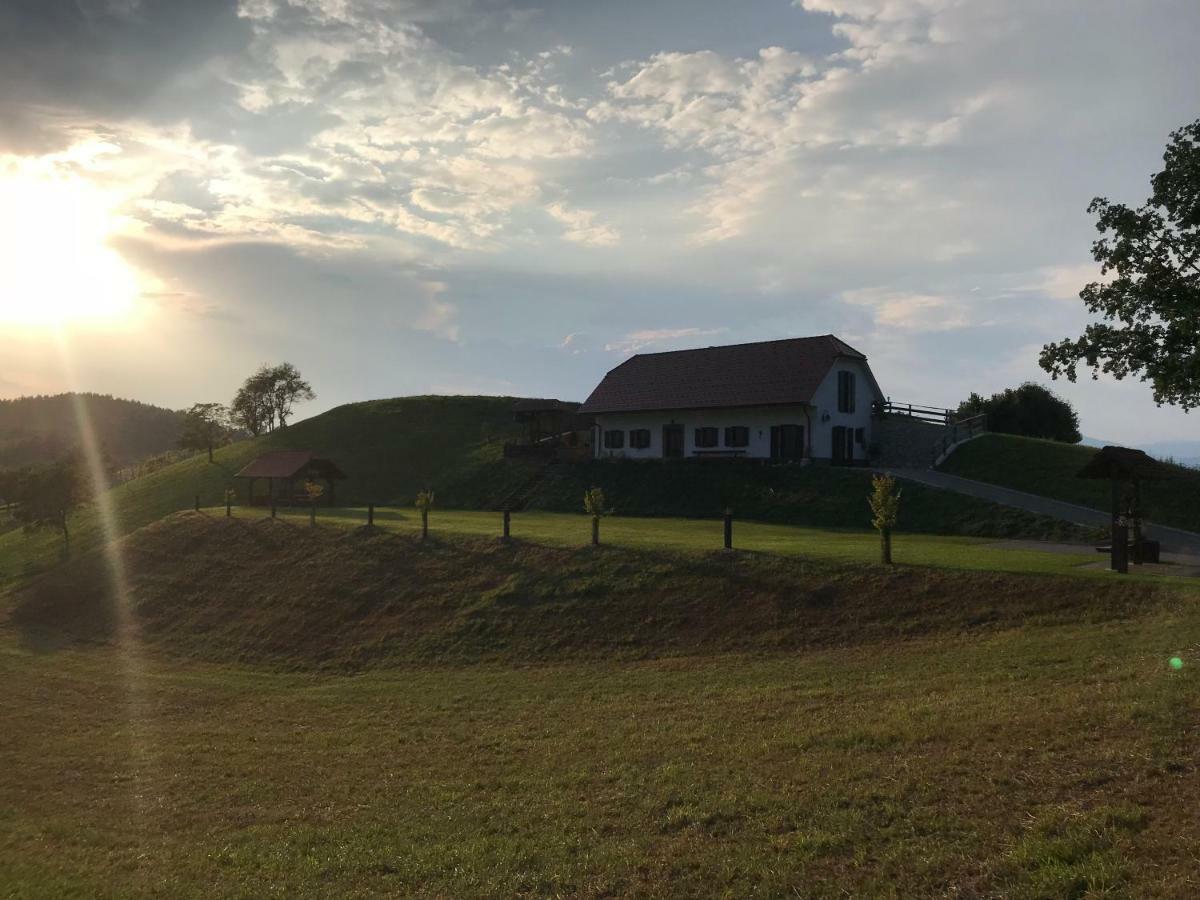 Villa Tourist Farm Artisek Store Esterno foto